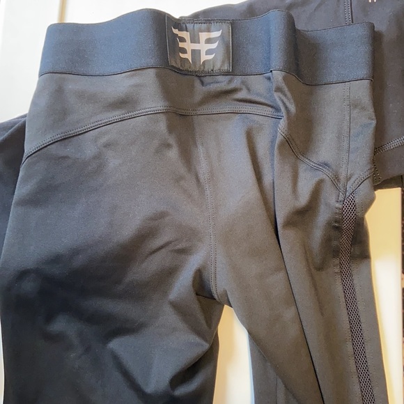 Heroine sport side mesh luxtreme leggings New! - Picture 2 of 3